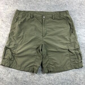 The North Face Mens Large Green Nylon Cargo Shorts Outdoor Hiking
